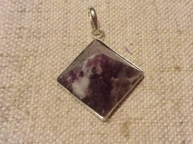 Pyramida přívěsek