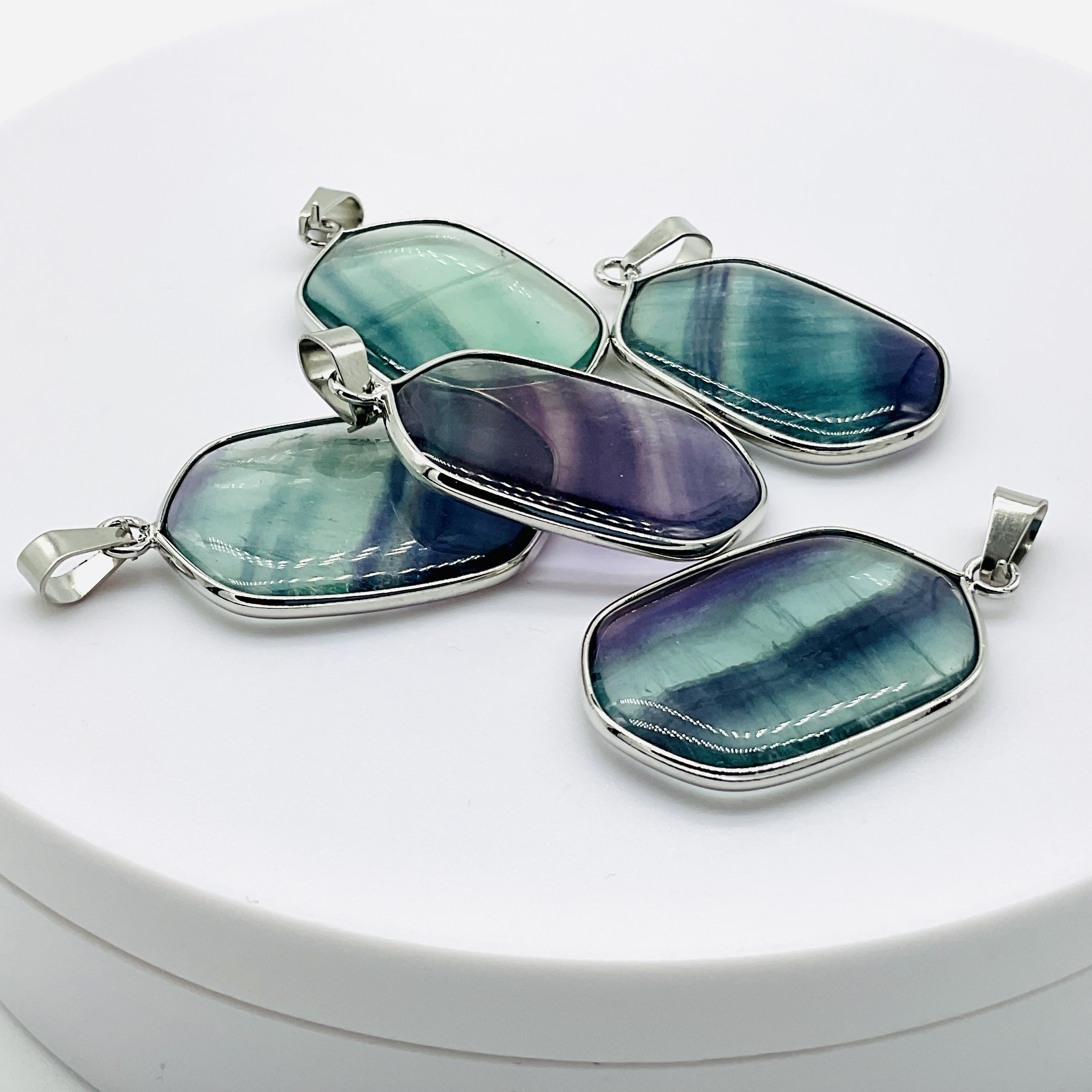 Fluorit duhový přívěsek