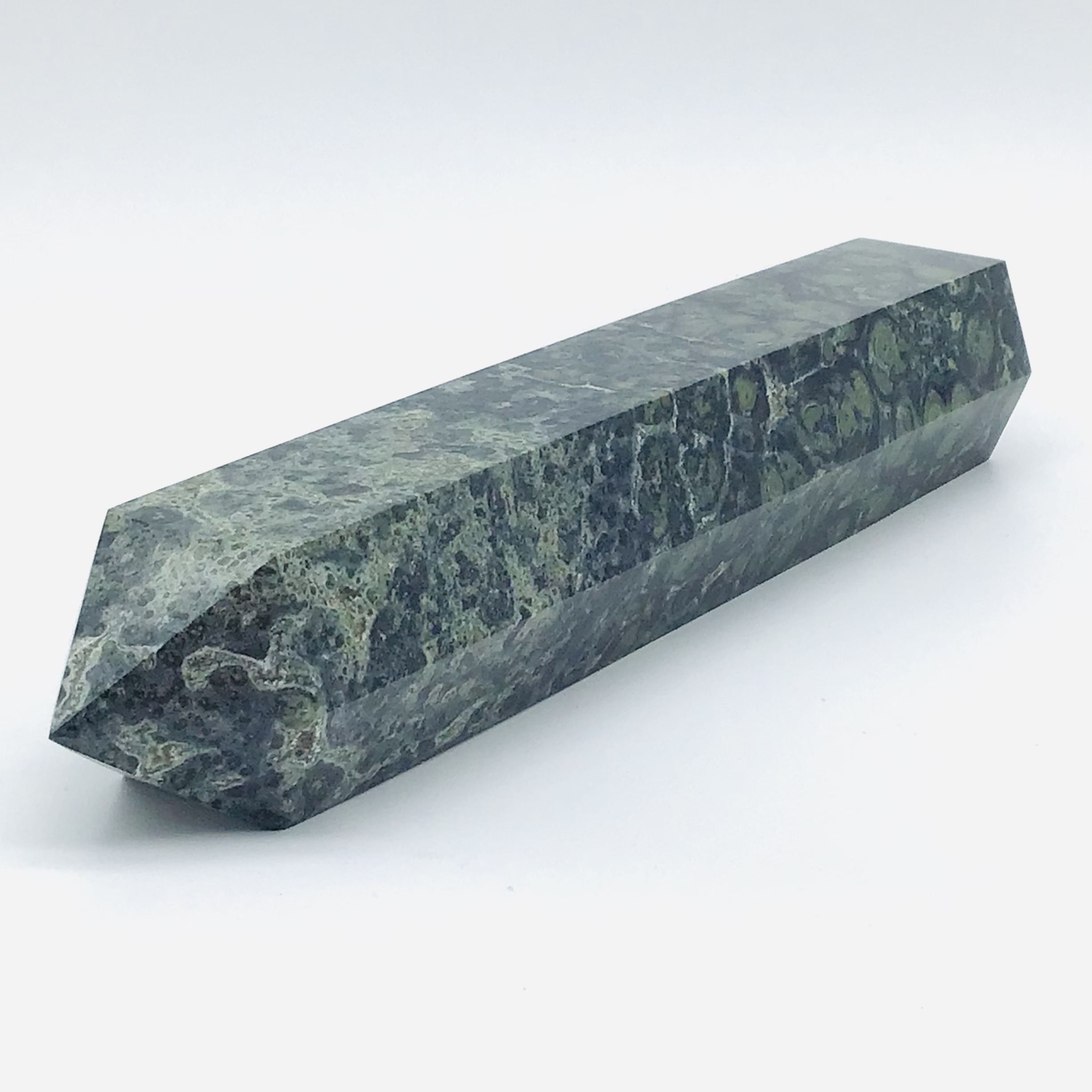 Jaspis kambaba obelisk