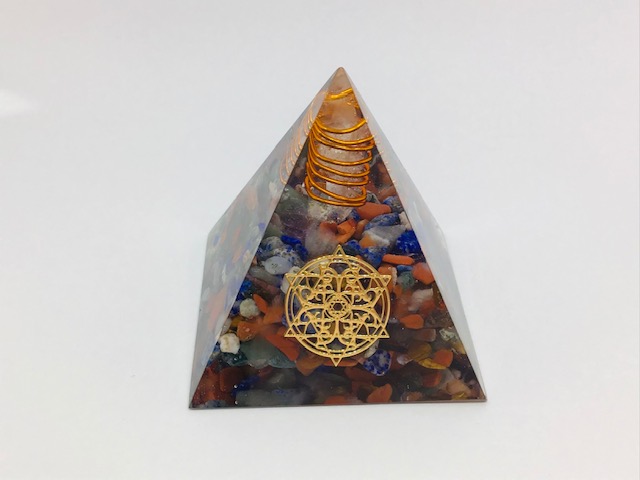 Orgonitové pyramidy