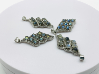 Přívěsek s labradoritem