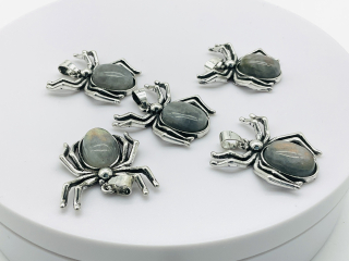 Labradorit přívěsek