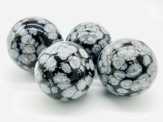 Koule- obsidián vločkový