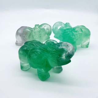 Fluoritový řezbářský slon