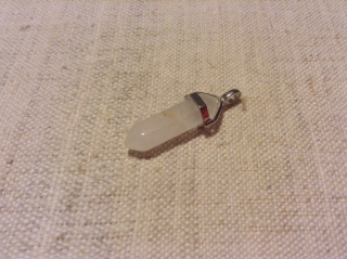 Přívěšek s polodrahokamem