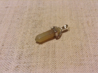 Přívěšek s polodrahokamem