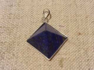 Pyramida přívěsek