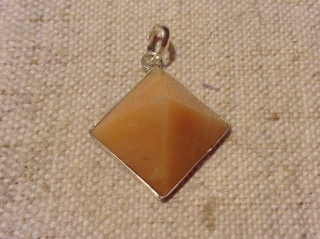 Pyramida přívěsek